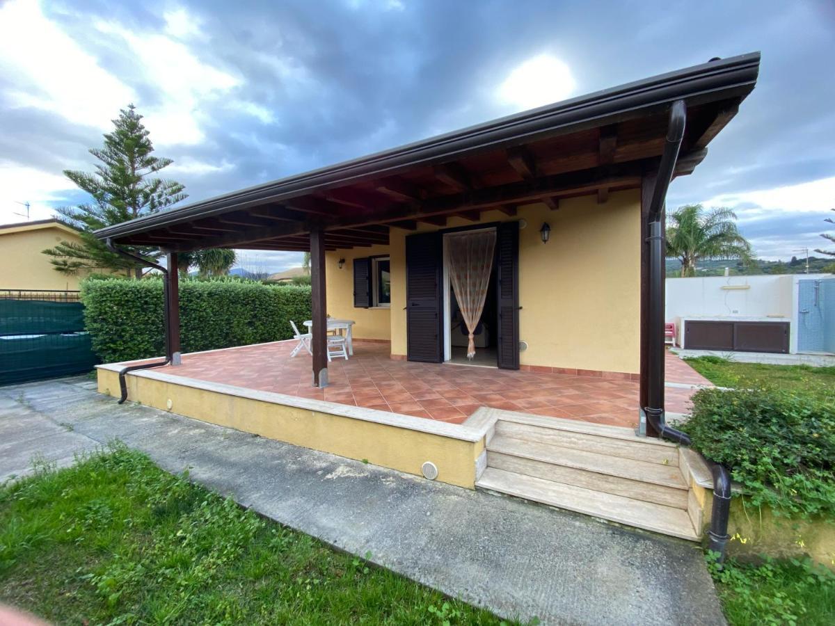 Villa Indipendente Le Coccinelle Beach Mare Piscina A 250 Mt Dal Mare Con Servizio Di Piscina A 400 Mt 12 K Da Cefalu Campofelice Di Roccella Extérieur photo