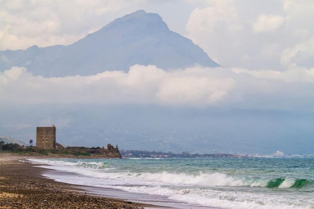 Villa Indipendente Le Coccinelle Beach Mare Piscina A 250 Mt Dal Mare Con Servizio Di Piscina A 400 Mt 12 K Da Cefalu Campofelice Di Roccella Extérieur photo