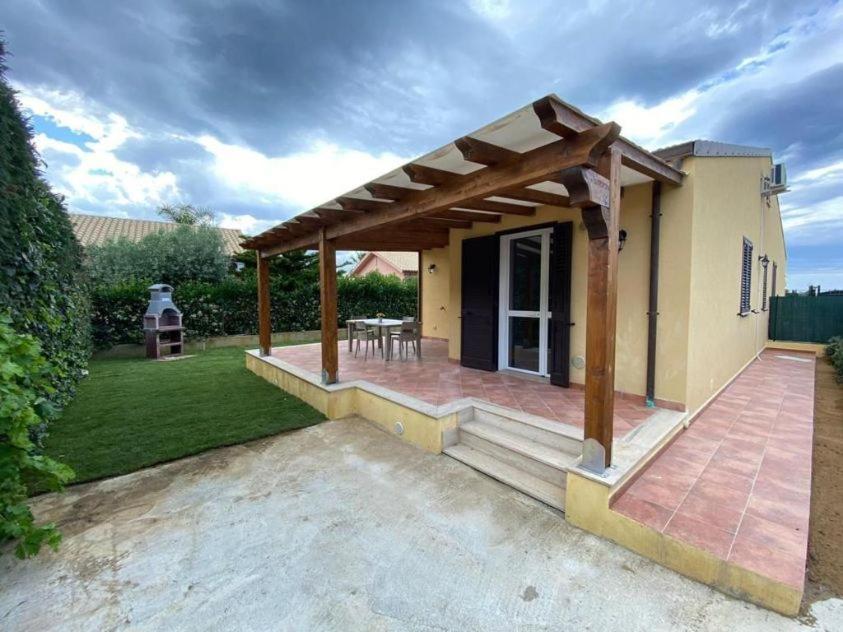 Villa Indipendente Le Coccinelle Beach Mare Piscina A 250 Mt Dal Mare Con Servizio Di Piscina A 400 Mt 12 K Da Cefalu Campofelice Di Roccella Extérieur photo